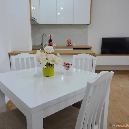 Apartment Neda Lux 5 Nocenja, Sesto Gratis
